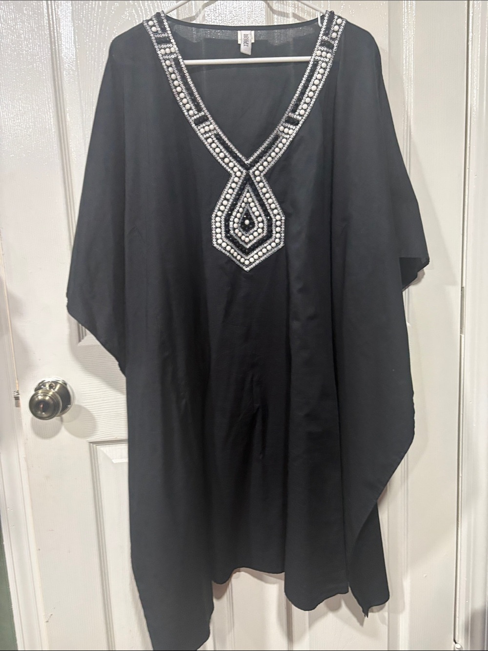 Badgley Mischka Charcoal Gray Dress Top